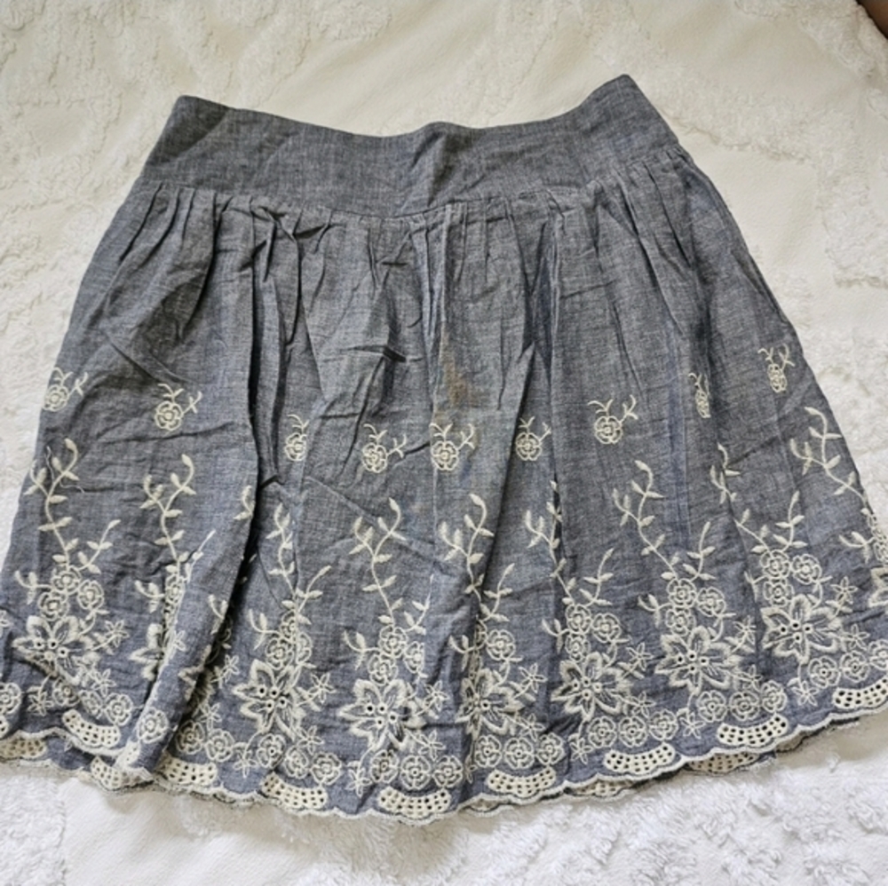 Forever‎ 21 • Chambray Eyelet Skirt